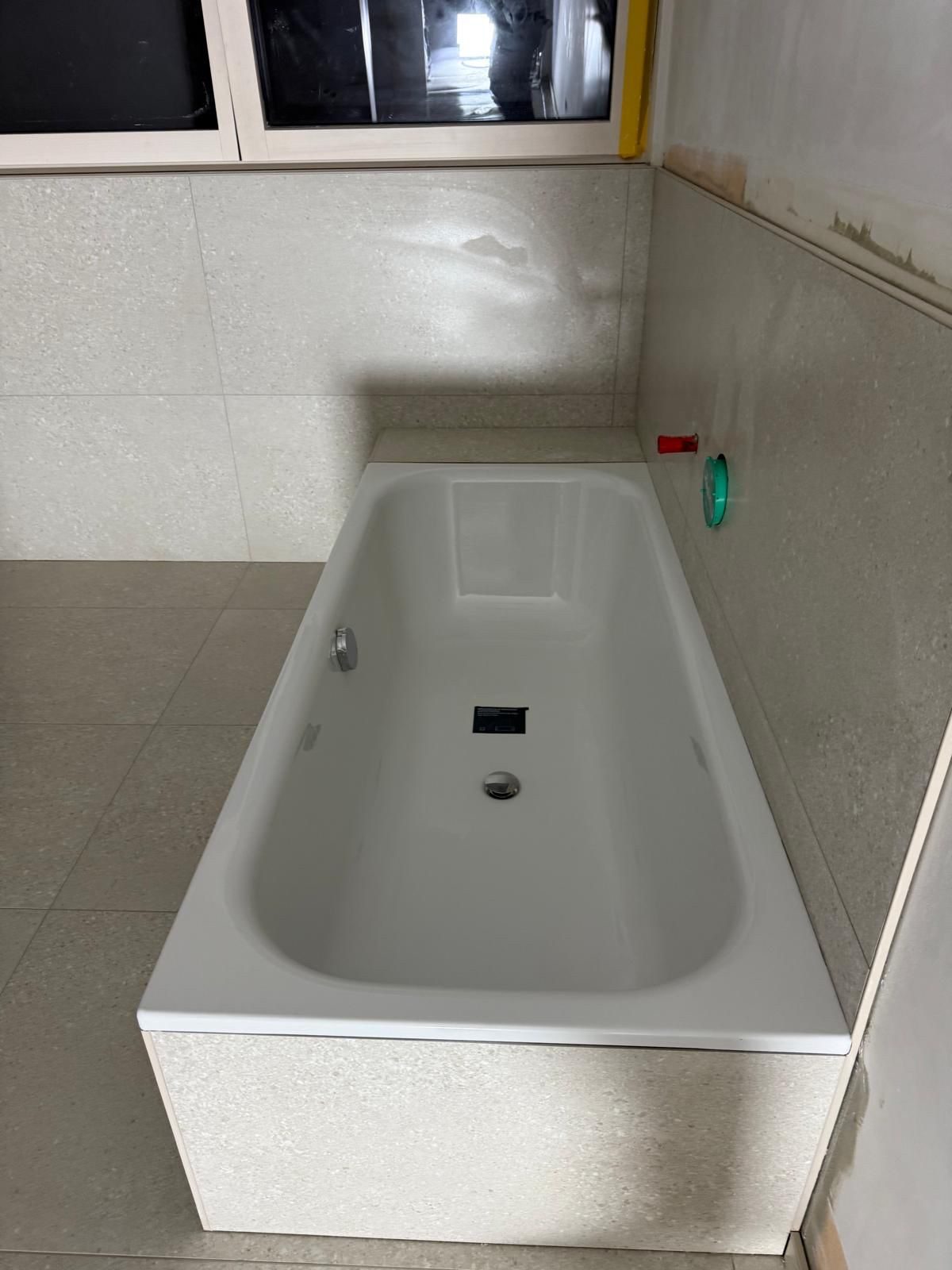 Badewanne Steinoptik beige
